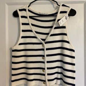 A&F Mara Button-Up Sweater Vest - Large, Navy Stripe
